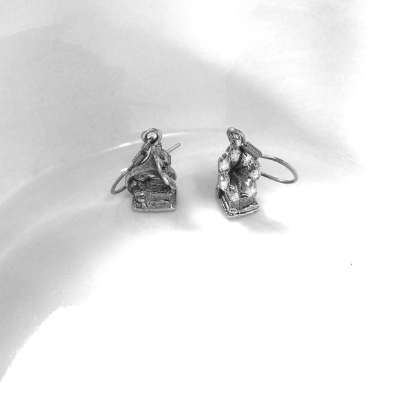 Miniature Phonograph Music Gramophone Vinyl Lovers Musician Gift Charm Earrings - Picture 2 of 2